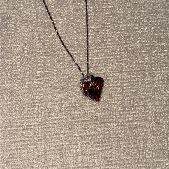 November birthstone Love Heart Pendant Necklace topaz - Infinity Amber / Brown - Picture 5 of 7